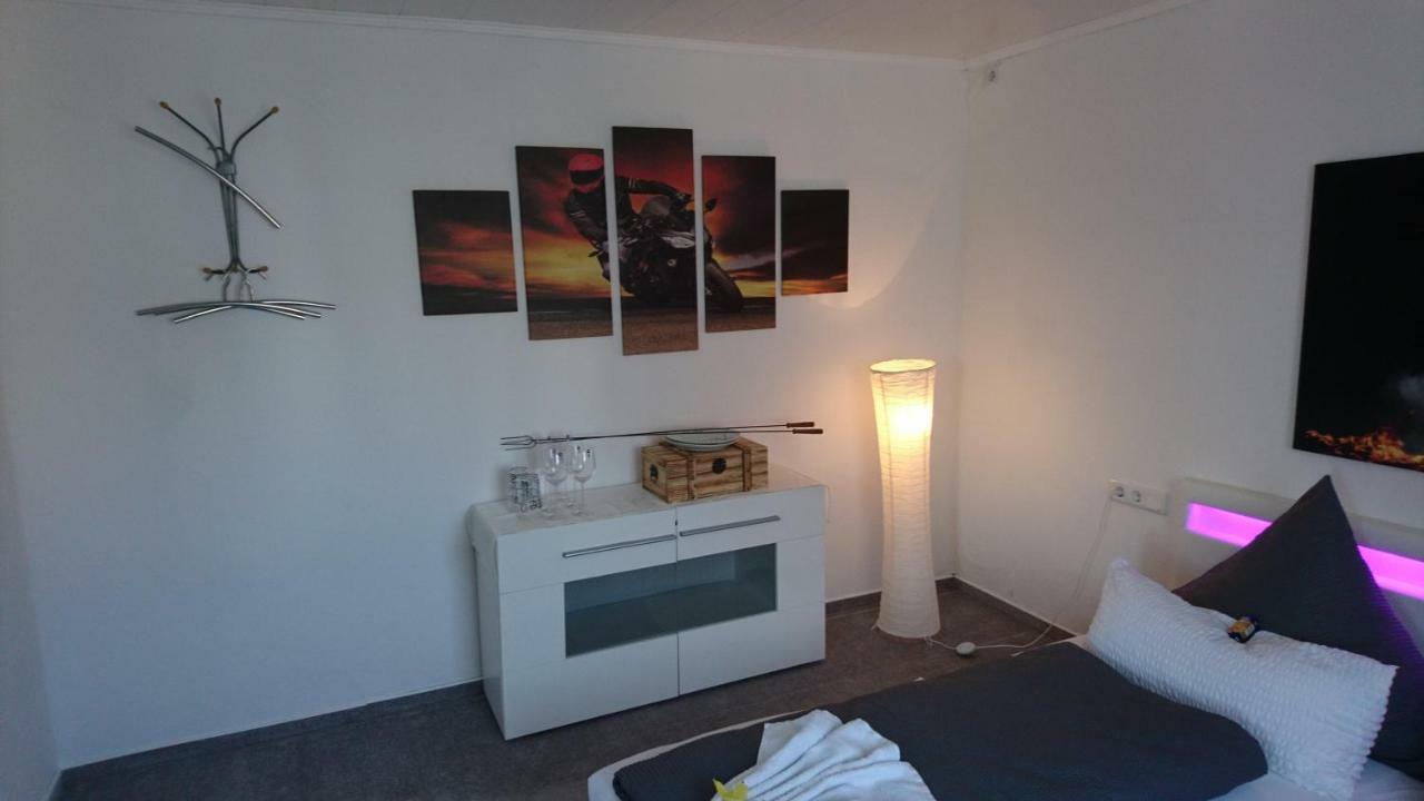 Moderne Wohnung ราดอล์ฟเซลล์ อัม โบเดนซี ภายนอก รูปภาพ