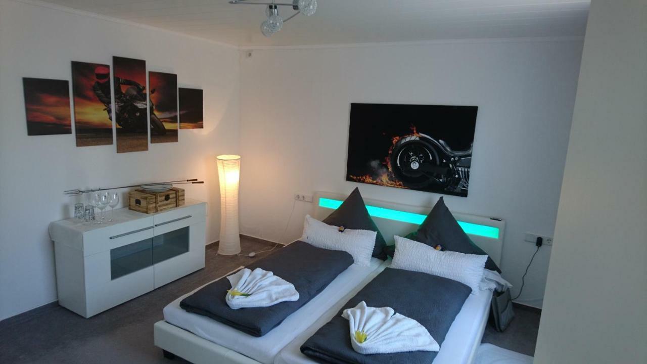 Moderne Wohnung ราดอล์ฟเซลล์ อัม โบเดนซี ภายนอก รูปภาพ